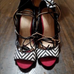 Shoe dazzle shoes 8.5
